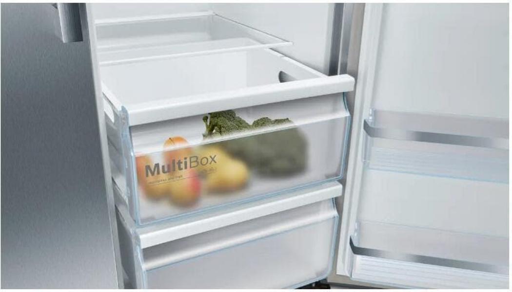 Bosch KAD93AIDP Serie 6 Stand Side-by-Side Kombination, 91 cm breit, 562 L, NoFrost, Crushed Eis, Eiswürfel, kaltes Trinkwasser, Festwasseranschluss, Gebürsteter Stahl Anti Fingerprint