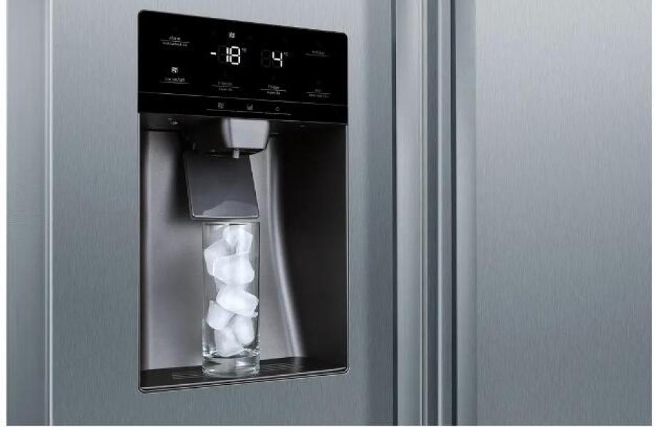 Bosch KAD93AIDP Serie 6 Stand Side-by-Side Kombination, 91 cm breit, 562 L, NoFrost, Crushed Eis, Eiswürfel, kaltes Trinkwasser, Festwasseranschluss, Gebürsteter Stahl Anti Fingerprint