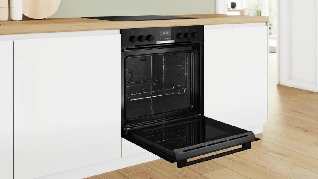 Bosch HND615LS62 EEK:A+ Einbau-Herd-Set mit Induktionskochfeld (HEG517BB4 + NIF645CB5E), 60 cm breit, 71 L, 3D-Heißluft, Hydrolytisch, Kindersicherung, Rahmen aufliegend, schwarz