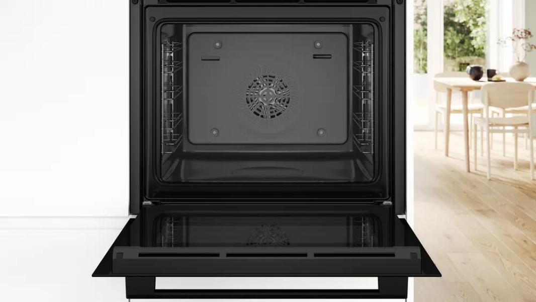 Bosch HRG532BB3 Serie 4 EEK: A+ Einbaubackofen mit Dampfunterstützung, 71 L, 60 cm breit, 3D-Heißluft, AutoPilot 15, Eco Clean-Programm, Hydrolytisch, schwarz