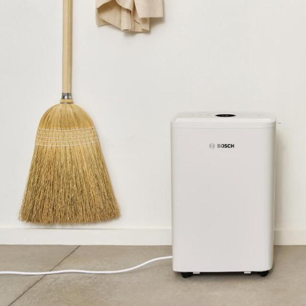 Bosch Luftentfeuchter DRY 1000, 0,42 l/h, 40m³, 10 Liter, weiß (7733703556)