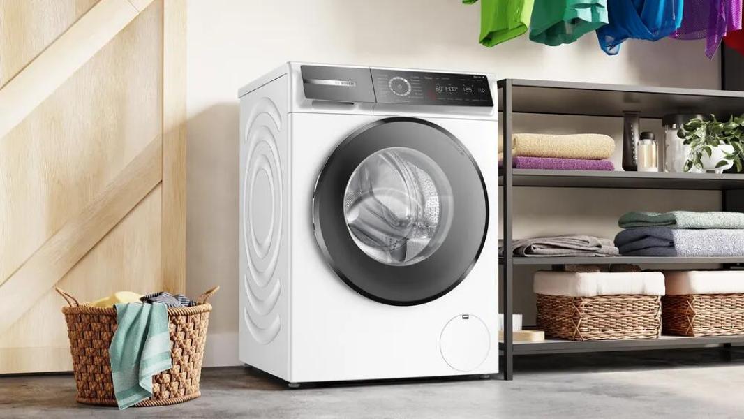 Bosch WGB244010 Serie 8 9kg Frontlader Waschmaschine, 60 cm breit, 1400U/Min, AquaStop, Home Connect, Iron Assist, Mini Load, weiß