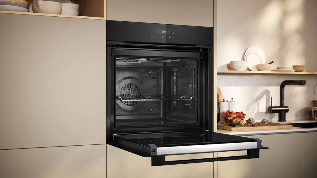 Neff B2CCJ7AK3 N30 A+ Einbaubackofen, 59,4 cm breit, 71 L, Pyrolyse, 7 Heizarten, Air Fry, Kindersicherung, Grillfunktion, 10 Autoprogramme, schwarz