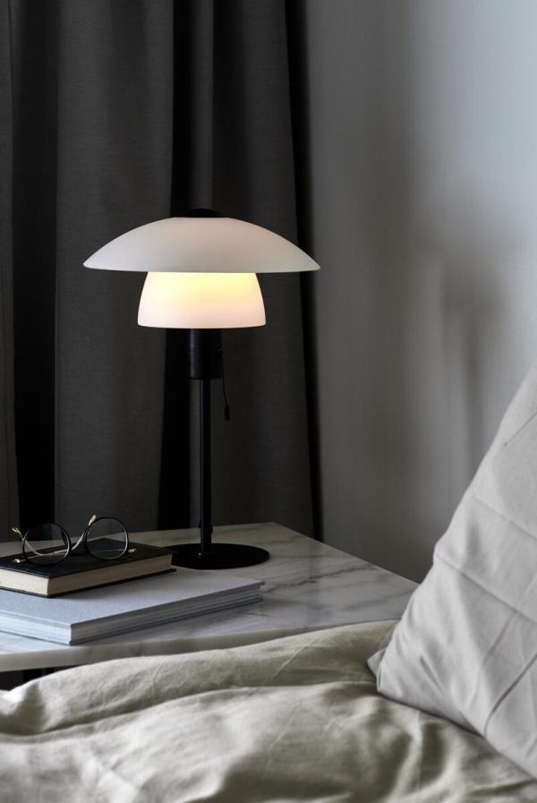 Nordlux Verona Tischlampe, E27, IP20, 15W, schwarz (2010875001)