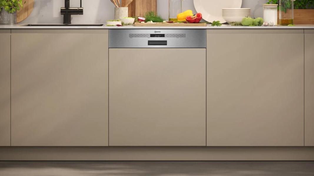 Neff S145EVS04E N50 Teilintegrierter Geschirrspüler, 60 cm breit, 14 Maßgedecke, AquaStop, Kindersicherung, Flex Besteckschublade, HomeConnect, Edelstahl