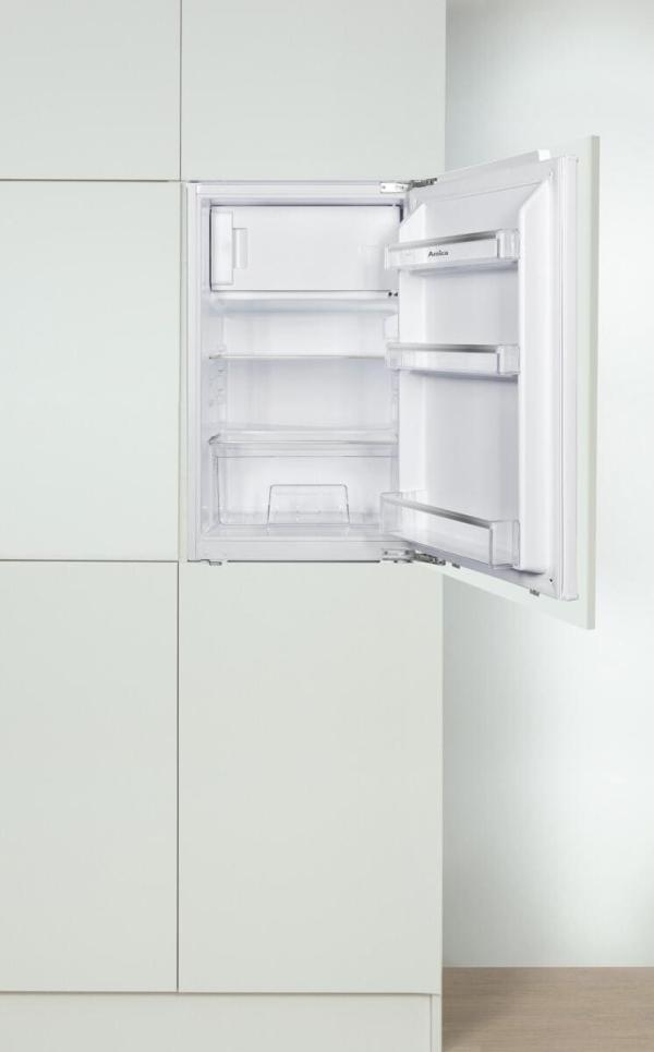 Amica EKSX 361 905 Einbau-Kühlschrank mit Gefrierfach, Nischenhöhe: 88 cm, 116 L, Festtür-Technik, elektronische Steuerung, Tür-Offen-Alarm, Inverter Kompressor, weiß (1195026)