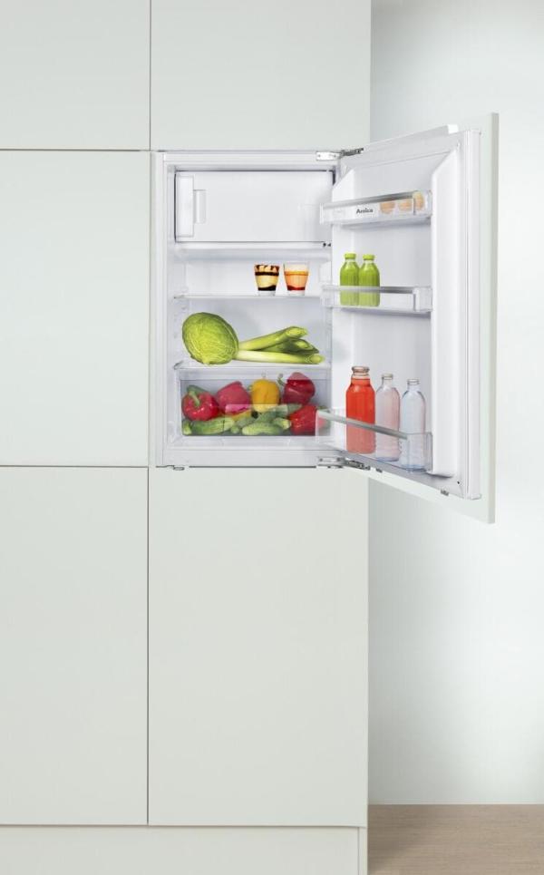 Amica EKSX 361 905 Einbau-Kühlschrank mit Gefrierfach, Nischenhöhe: 88 cm, 116 L, Festtür-Technik, elektronische Steuerung, Tür-Offen-Alarm, Inverter Kompressor, weiß (1195026)