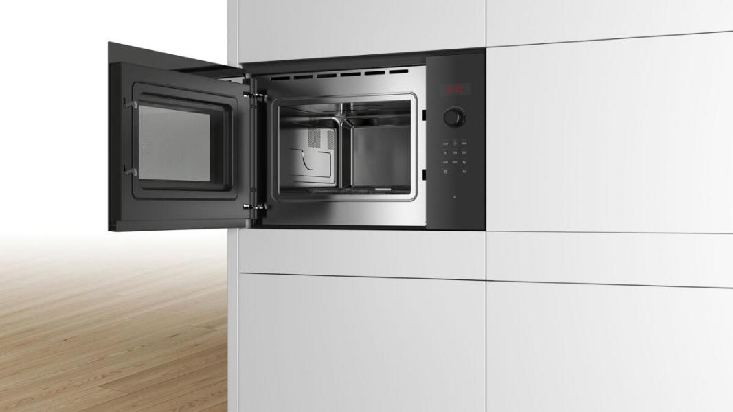 Bosch BFL523MB1F Serie 4 Einbau-Mikrowelle, 800 W, 21l, AutoPilot 7, Reinigungsunterstützung, schwarz