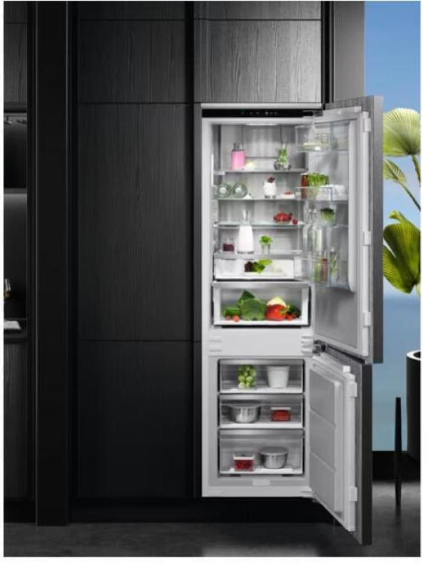 AEG OSC5S183EF Einbau Kühl-Gefrierkombination, Nischenhöhe 178 cm, 262 L, LowFrost, Festtürtechnik, Frostmatic, Flexi-Space