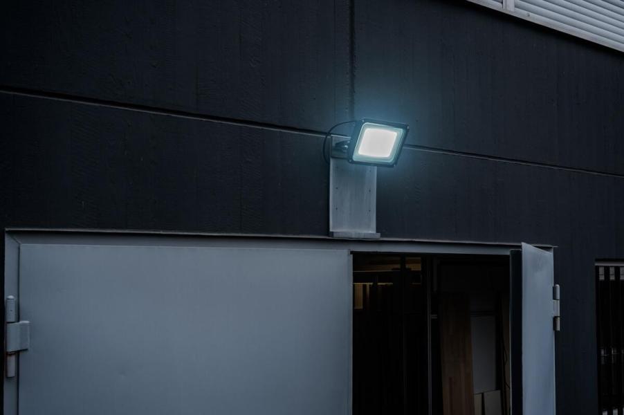Brennenstuhl JARO 7060 LED Strahler, 5800lm, 50W, IP65, schwarz (1171250541)