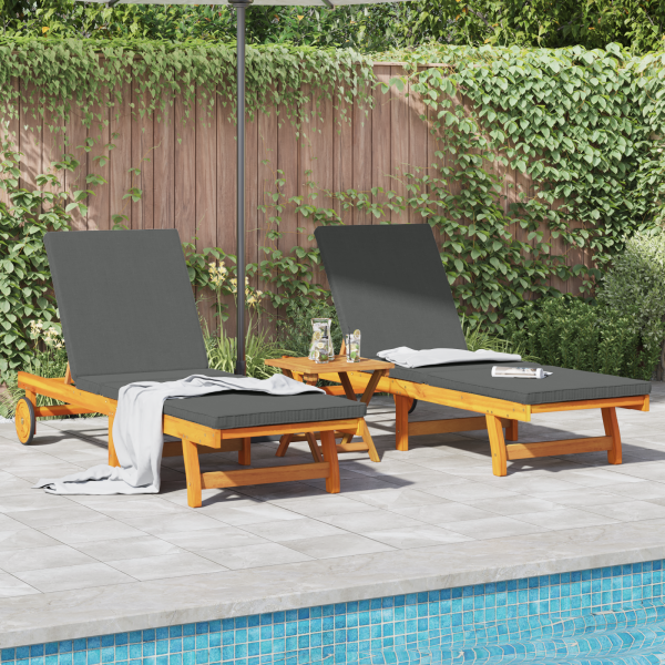 Sonnenliegen 2er Set mit Rädern und Kissen aus Akazienholz