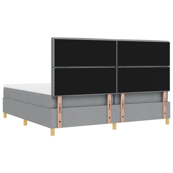 Boxspringbett mit Matratze Hellgrau 200x200 cm Stoff