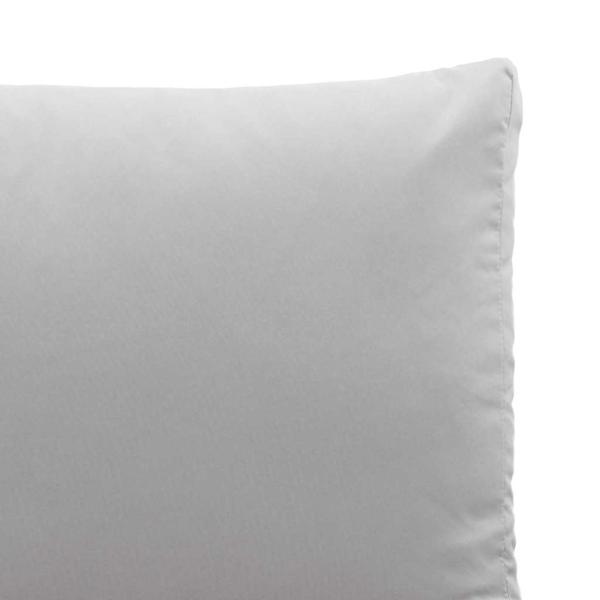 2-Sitzer Gartensofa mit hellgrauen Kissen