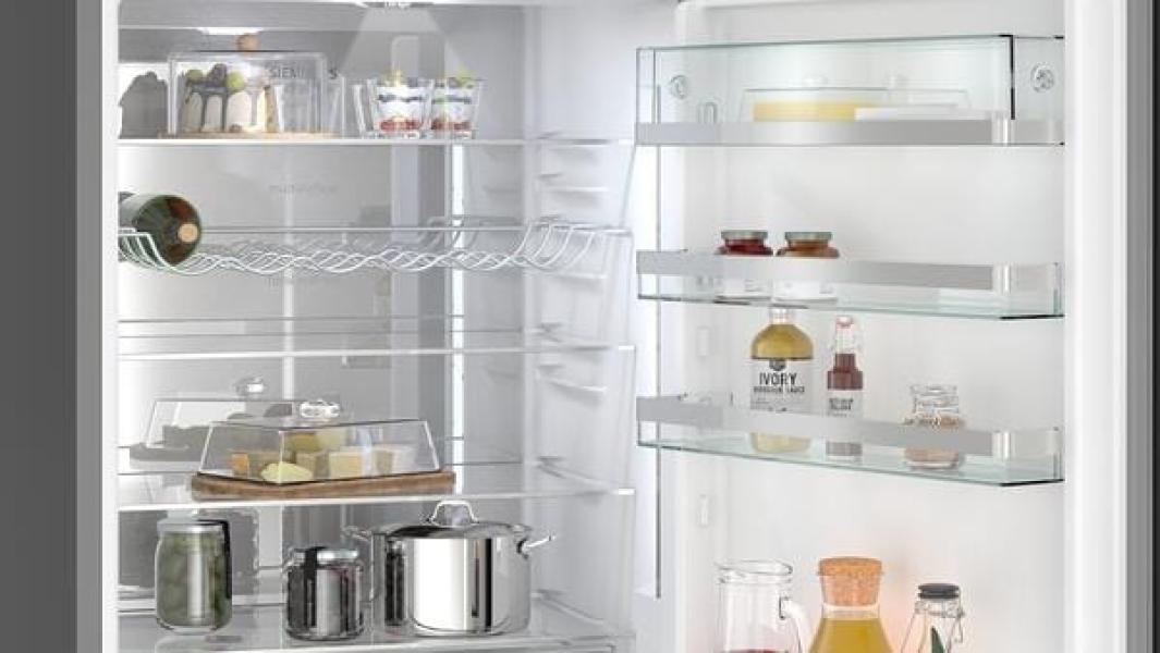 Siemens KG49N4XAF iQ500 Stand Kühl-Gefrierkombination, 70 cm breit, 440 L, Total noFrost, hyperFresh 0°C, Individuelle Temperaturregelung, bottleRack, Gebürsteter schwarzer Stahl AntiFingerprint