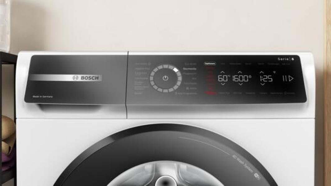 Bosch WGB246071 Serie 8 9kg Frontlader Waschmaschine, 60 cm breit, 1600 U/Min, AquaStop, Touch Control Bedienung, Vario Trommel, Home Connect, Iron Assist, weiß
