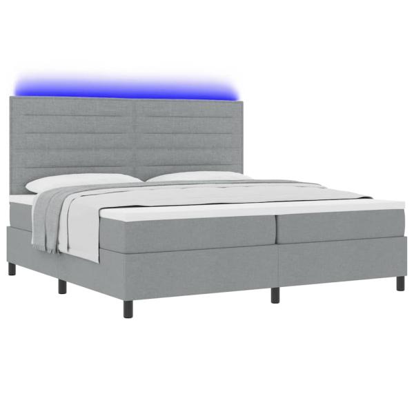 Boxspringbett mit Matratze mit LED Hellgrau 200 x 200 cm Stoff