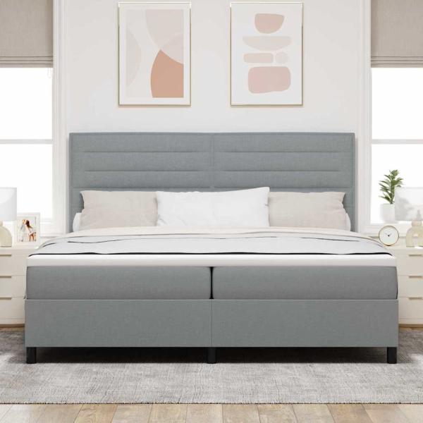 Boxspringbett mit Matratze mit LED Hellgrau 200 x 200 cm Stoff