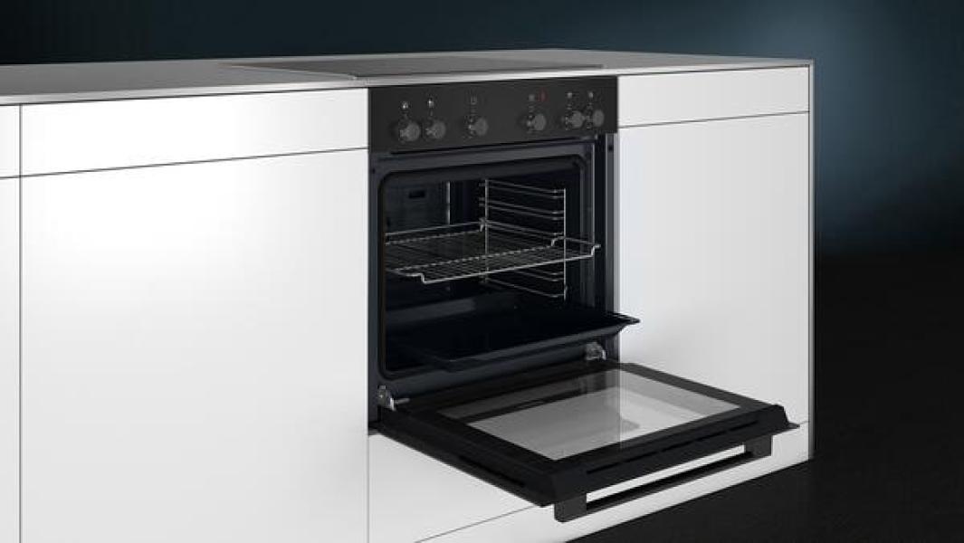 Siemens iQ100 EQ110KAFB EEK: A Einbau-Herd-Set (EA631GNA1E + HE010FBA1), 3D Heißluft, Schnellaufheizung, schwarz