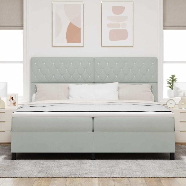 Boxspringbett mit Matratze Hellgrau 200x200 cm Samt