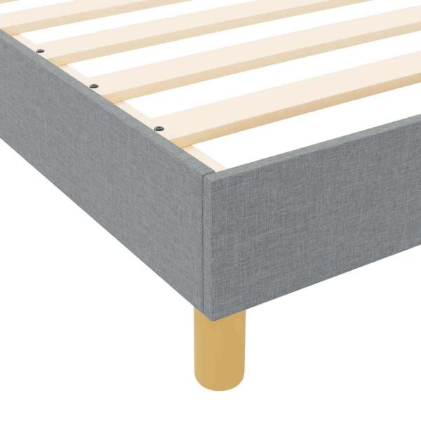 Bettgestell in Hellgrau 140x190 cm aus Stoff