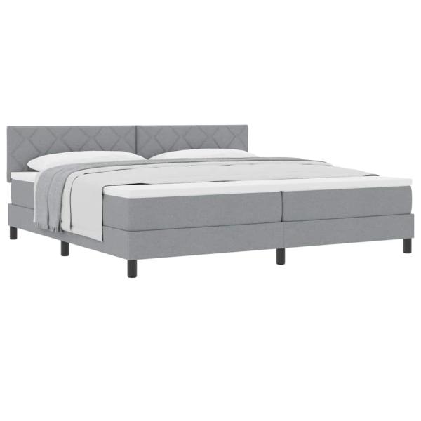 Boxspringbett mit Matratze Hellgrau 200x200 cm Stoff