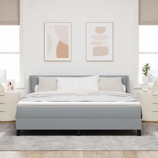 Boxspringbett mit Matratze Hellgrau 180x200 cm Stoff, Kopfteil mit Knopfheftung Hellgrau 180 cm Stoff