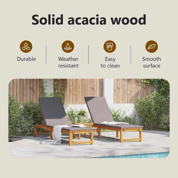 Sonnenliegen 2 Stk mit Tisch und Kissen aus Massivholz Akazie, Sonnenliege mit hellgrauen Kissen aus Massivholz Akazie, Gartenbeistelltisch 35x35x34 cm aus Massivholz Akazie