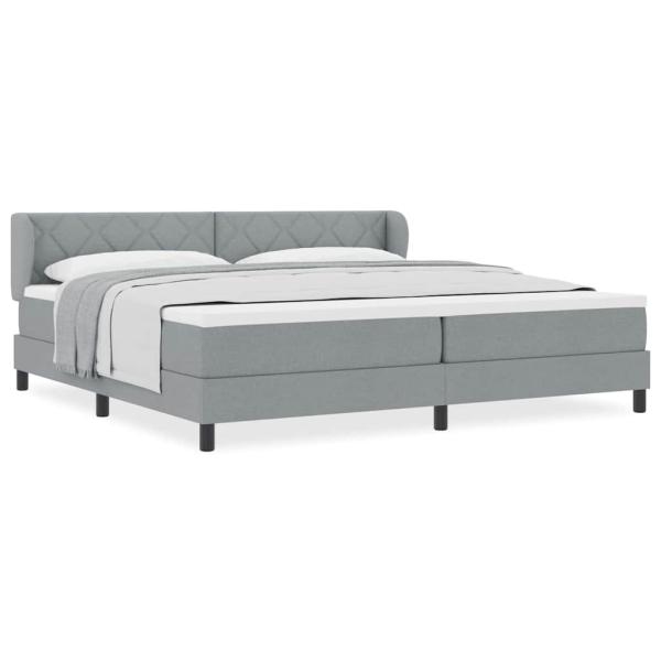 Boxspringbett mit Matratze Hellgrau 200x200 cm Stoff