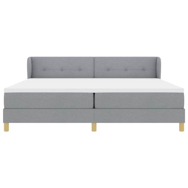 Boxspringbett mit Matratze Hellgrau 200x200 cm Stoff