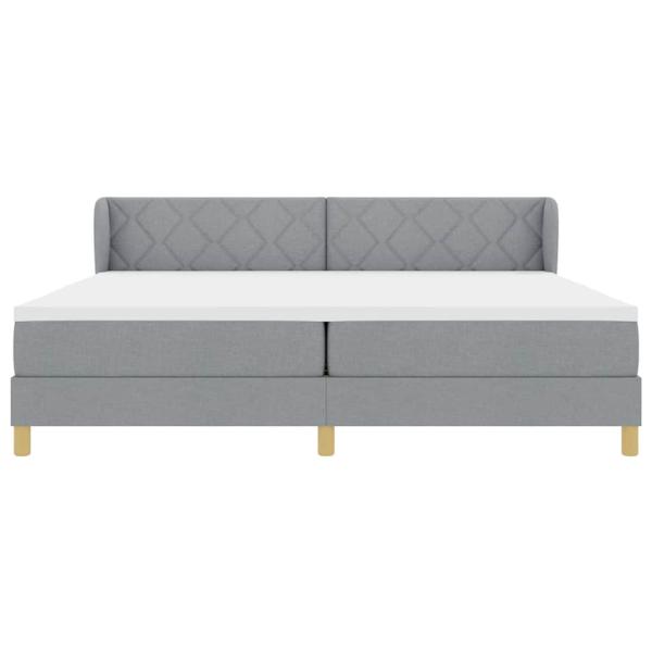 Boxspringbett mit Matratze Hellgrau 200x200 cm Stoff