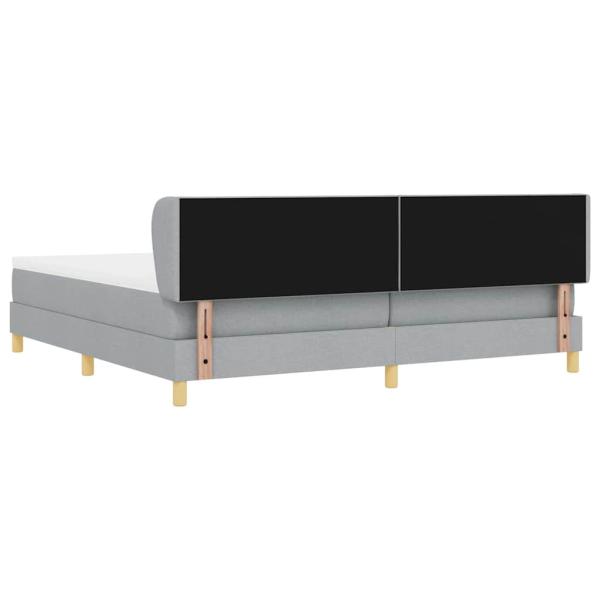 Boxspringbett mit Matratze Hellgrau 200x200 cm Stoff