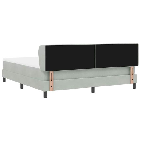 Boxspringbett mit Matratze Hellgrau 180x200 cm Samt