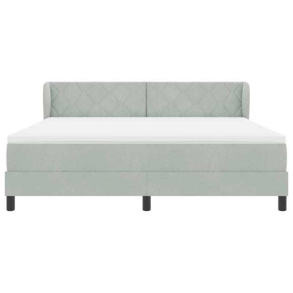 Boxspringbett mit Matratze Hellgrau 180x200 cm Samt