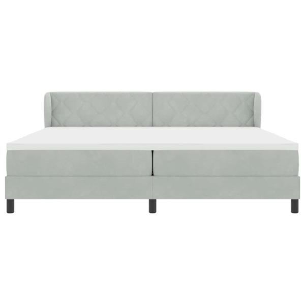 Boxspringbett mit Matratze Hellgrau 200x200 cm Samt