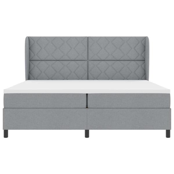 Boxspringbett mit Matratze Hellgrau 200x200 cm Stoff