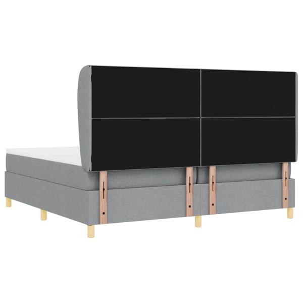 Boxspringbett mit Matratze Hellgrau 200x200 cm Stoff