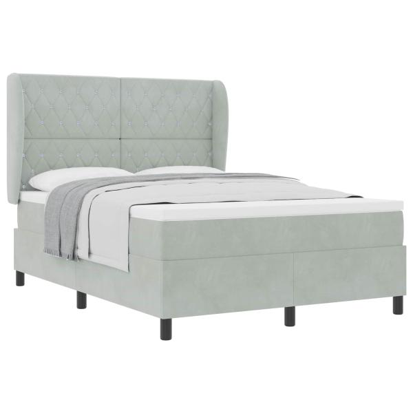 Boxspringbett mit Matratze Hellgrau 140x200 cm Samt