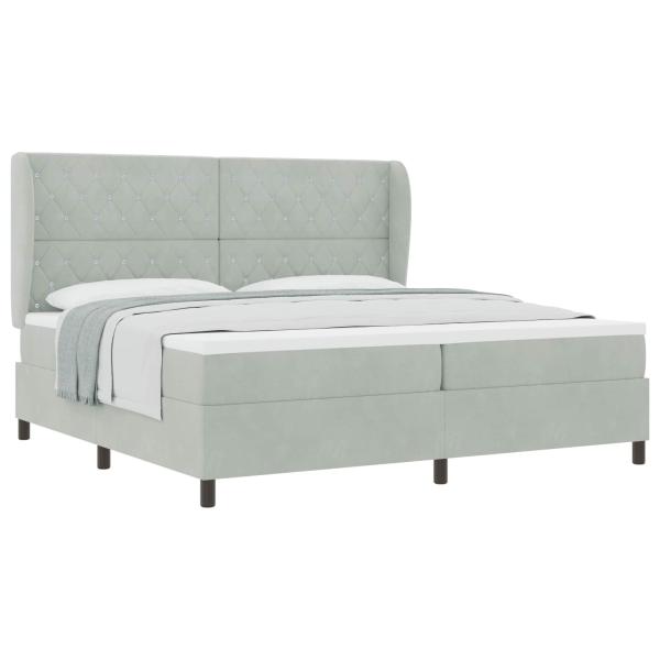 Boxspringbett mit Matratze Hellgrau 200x200 cm Samt