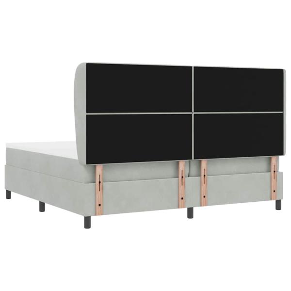 Boxspringbett mit Matratze Hellgrau 200x200 cm Samt
