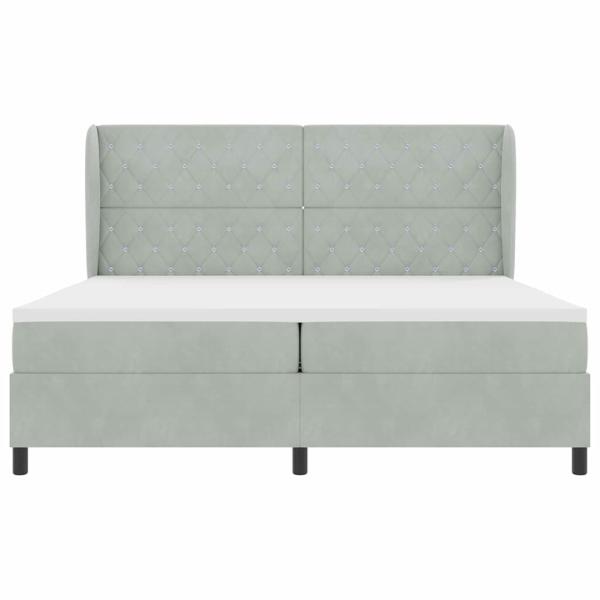 Boxspringbett mit Matratze Hellgrau 200x200 cm Samt