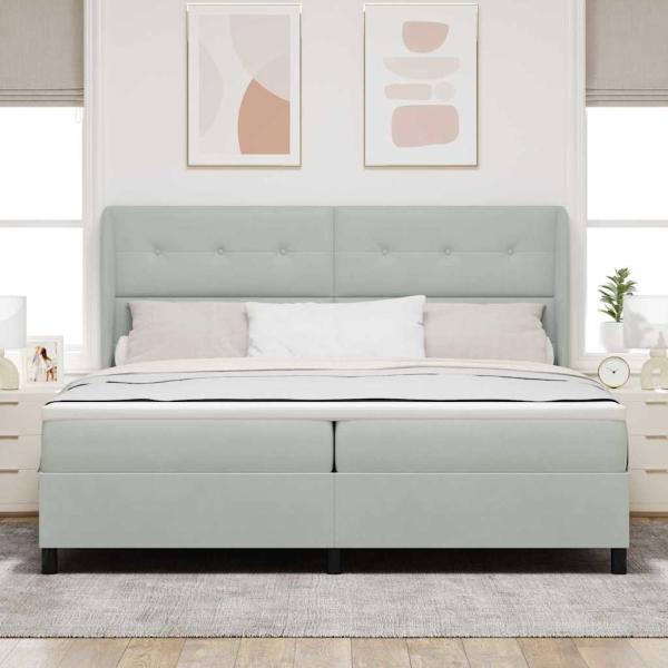 Boxspringbett mit Matratze Hellgrau 200x200 cm Samt
