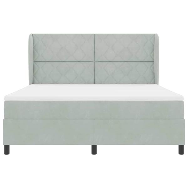 Boxspringbett mit Matratze Hellgrau 180x200 cm Samt