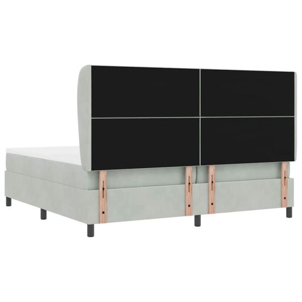 Boxspringbett mit Matratze Hellgrau 200x200 cm Samt