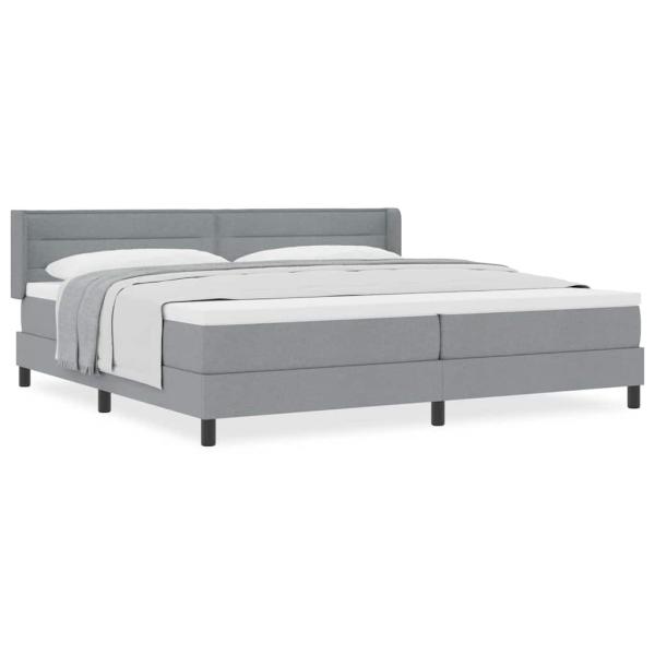 Boxspringbett mit Matratze Hellgrau 200x200 cm Stoff