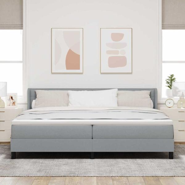 Boxspringbett mit Matratze Hellgrau 200x200 cm Stoff