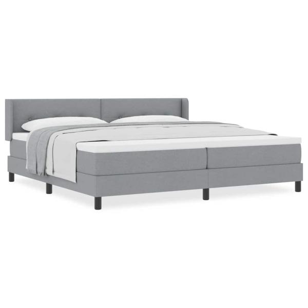 Boxspringbett mit Matratze Hellgrau 200x200 cm Stoff