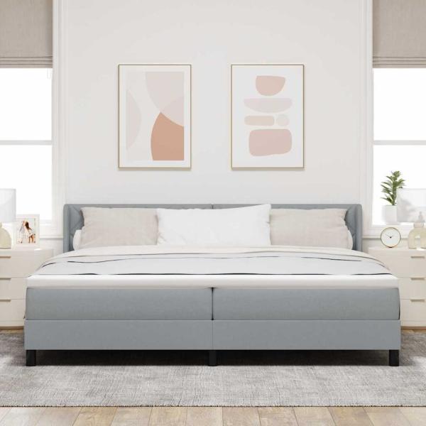 Boxspringbett mit Matratze Hellgrau 200x200 cm Stoff
