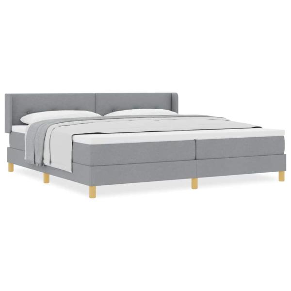 Boxspringbett mit Matratze Hellgrau 200x200 cm Stoff