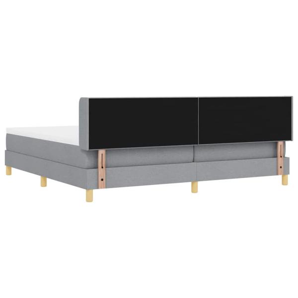 Boxspringbett mit Matratze Hellgrau 200x200 cm Stoff