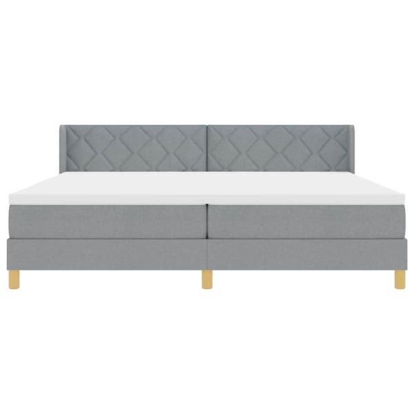 Boxspringbett mit Matratze Hellgrau 200x200 cm Stoff